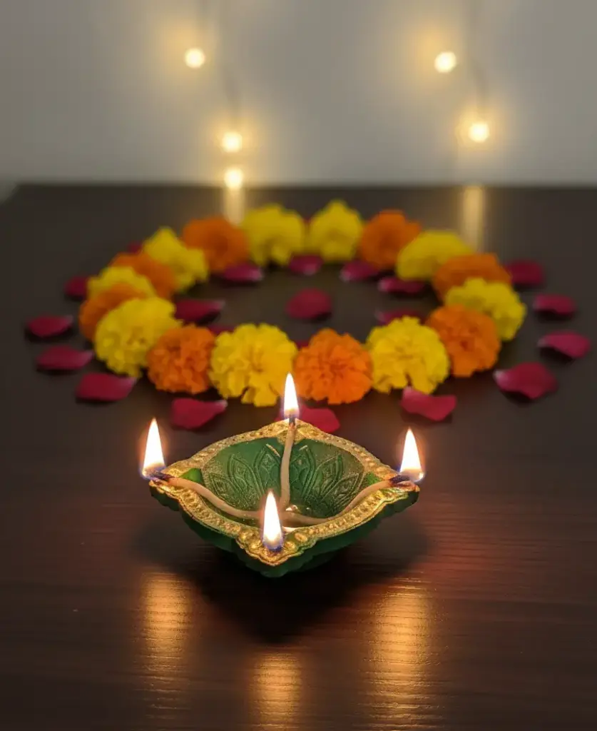 Chaturmukhi Hand-Painted Diya (Set of 2)