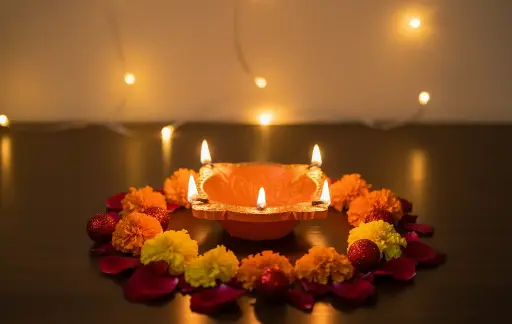 Chaturmukhi Hand-Painted Diya (Set of 2)